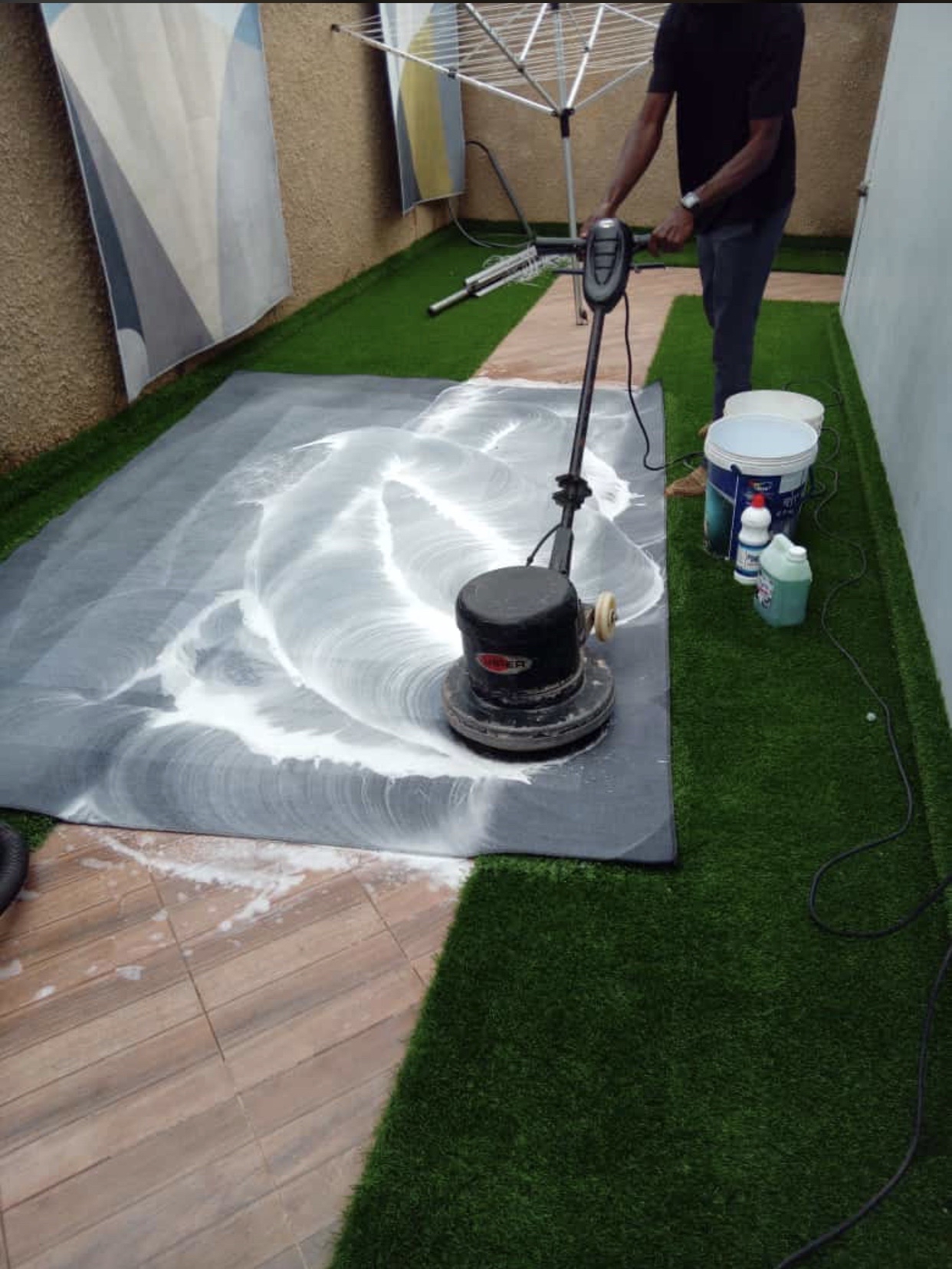 Carpet and floor Cleaning Services