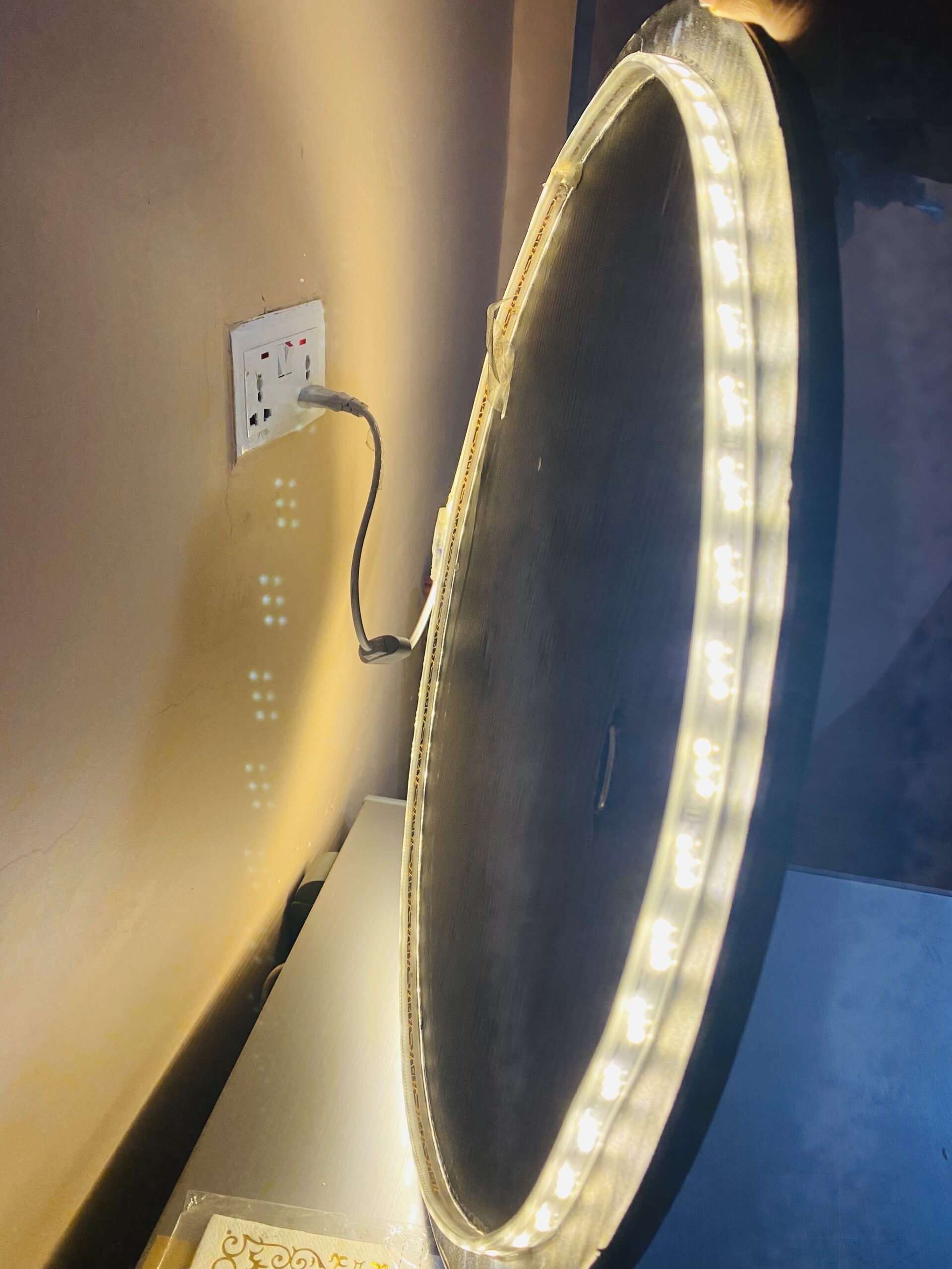 Round Mirrors LED light
