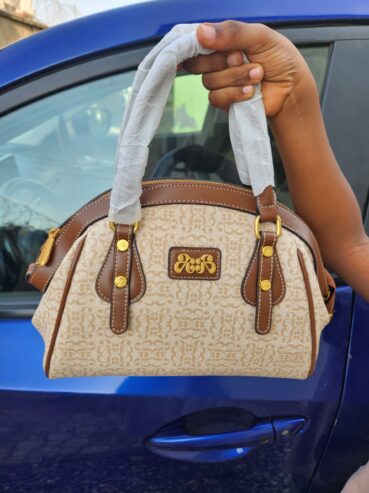 Classy and bougie leather stock bag